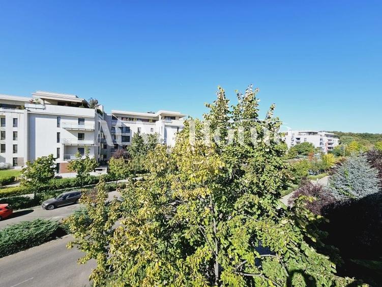 Apartament spatios si luminos cu 3 camere, mobilat, 2 terase, vedere libera