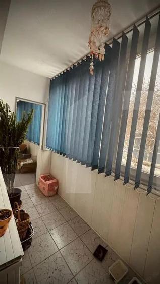 Apartament 3 camere, 65 mp, zona Gradiste - 1