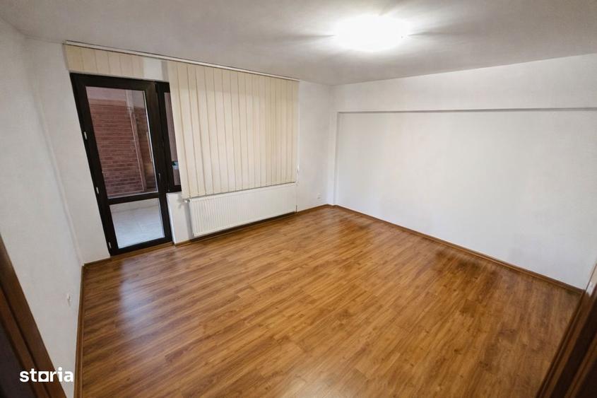 Proprietar vand vila in zona Margeanului - Antiaeriana - 1