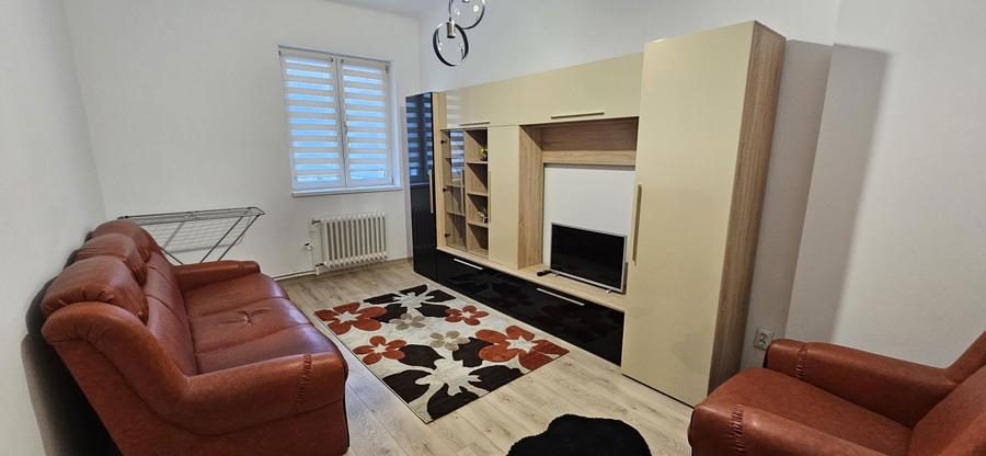 AVIATORILOR, garsoniera in bloc de apartamente - 2