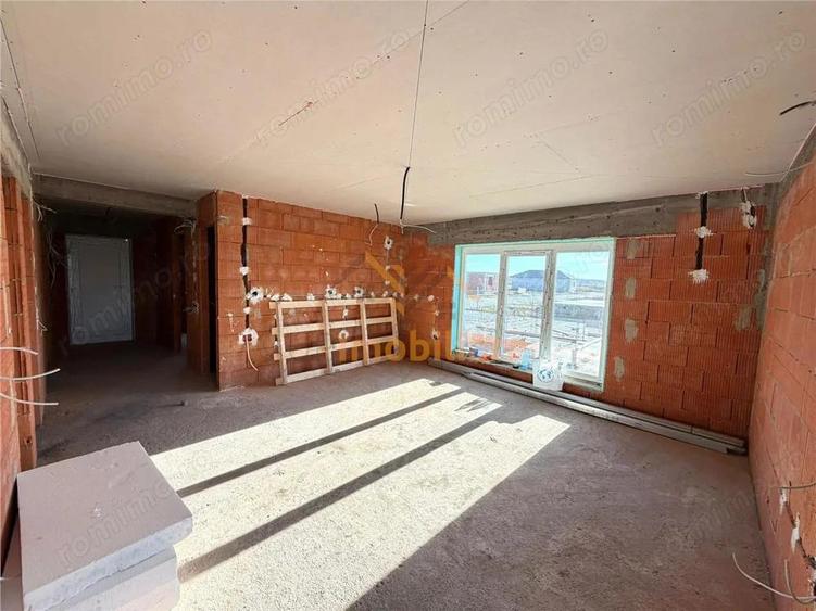 CASA PLAN PARTER | TEREN 300 MP | ZONA CIHEI - 5