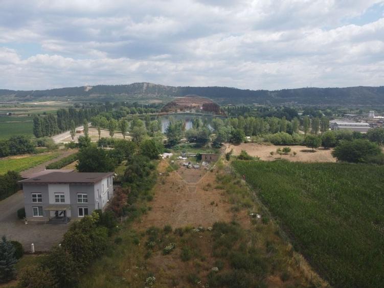 Teren de vanzare, Campia Turzii,  zona cu acces rapid la autostrada - 16
