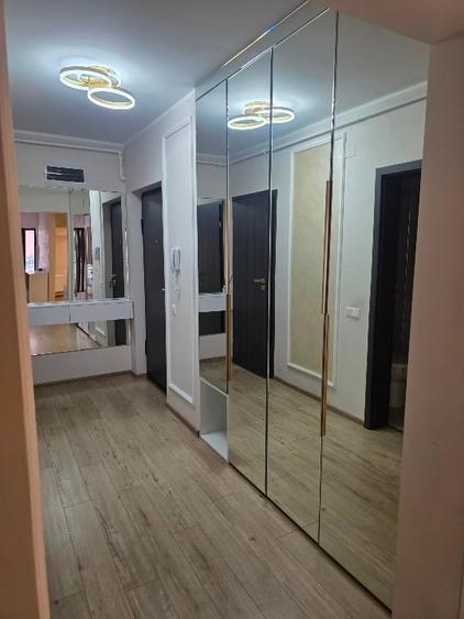 Apartament cu 3 camere în Drumul Taberei