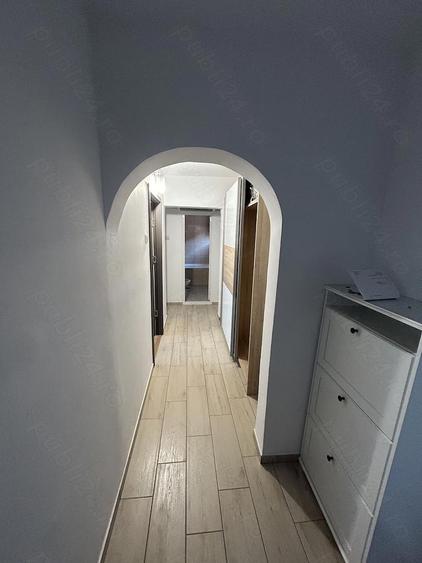 De vanzare apartament 3 camere - 3