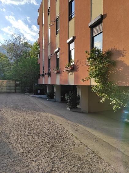 Penthouse - ultimele doua niveluri ale unui bloc langa parcul Titanii - 2