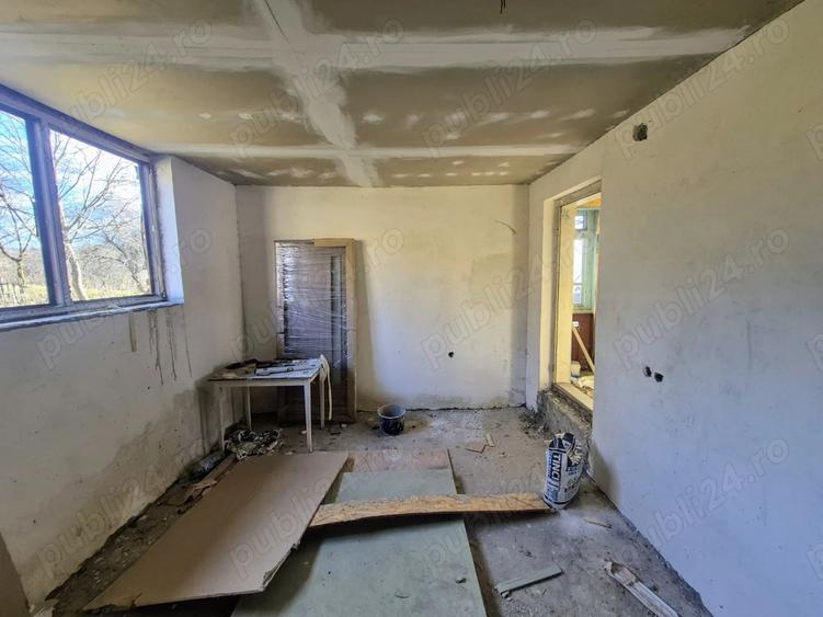 Casa cu teren 1750mp Horezu - 1