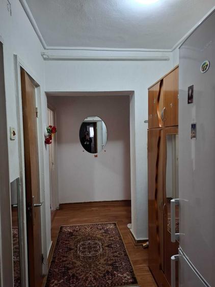 Apartament 3 camere,3/4,zona Garii,centrala,aer cond,izolatie termica - 3