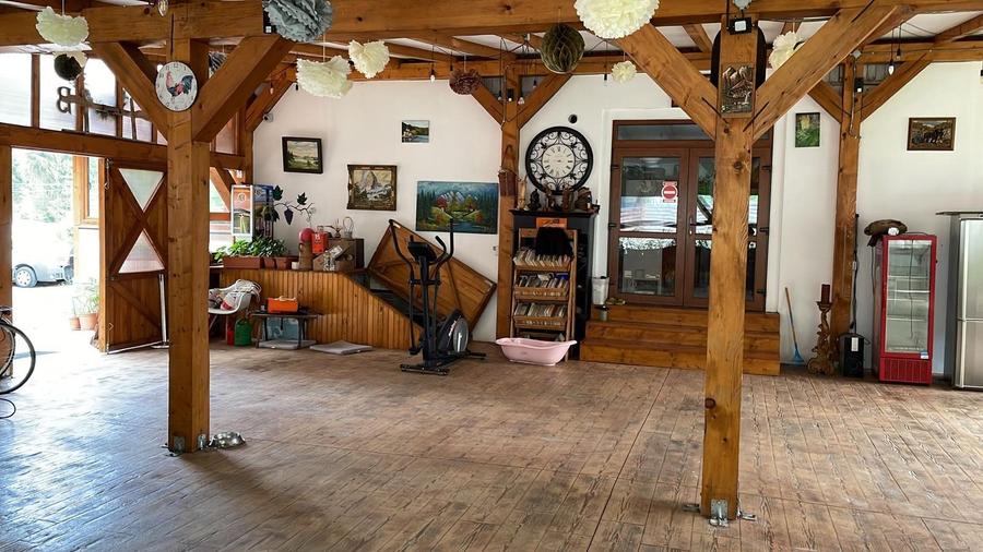 Pensiune +Restaurant– Zona Turistica -Zona Bradet-Cod 4541 - 3