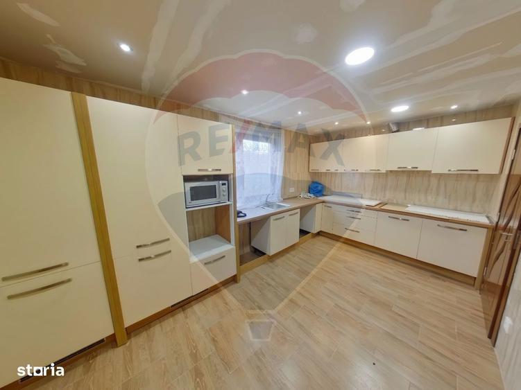 Casa cu 5 camere de vanzare in Piatra, Maramure? - 3