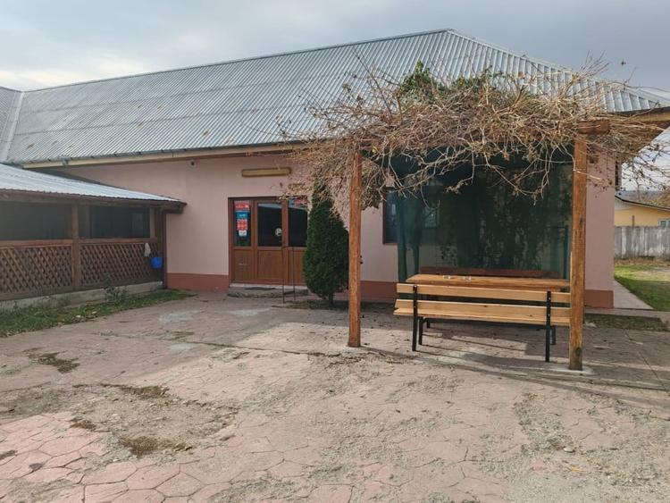 Spatiu comercial Sat Otetoaia, comuna Lunca Banului, Husi, Vaslui - 1