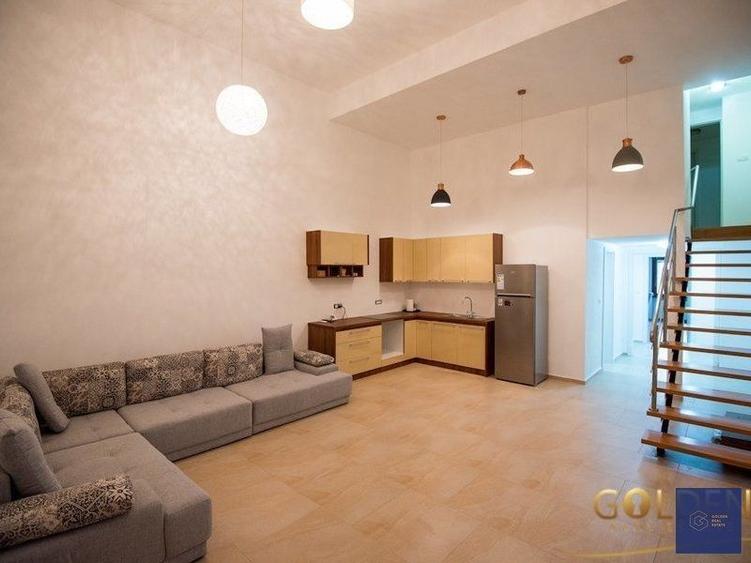 Apartament  B-dul Revolutiei, cladire perioada interbelica, comision 0% - 1