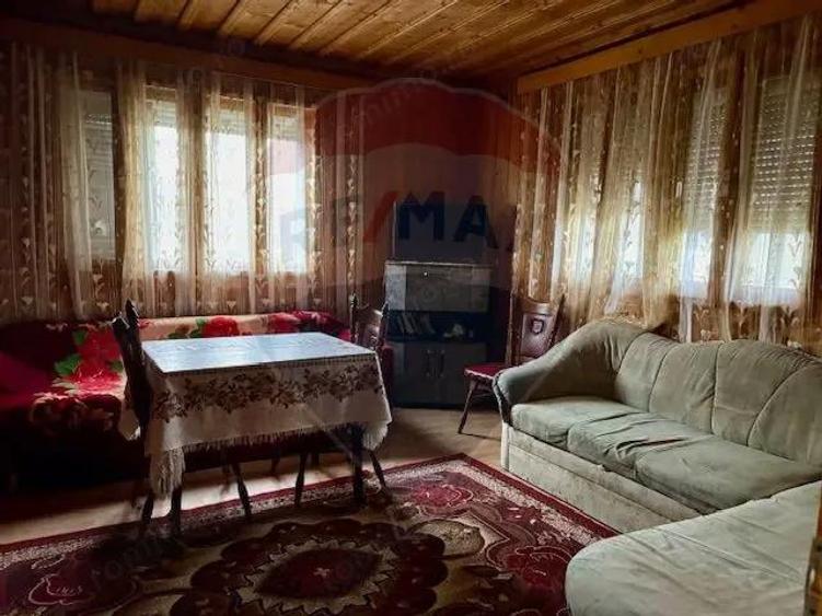 Casa traditionala+anexe gospodaresti in Giulesti Maramures - 8
