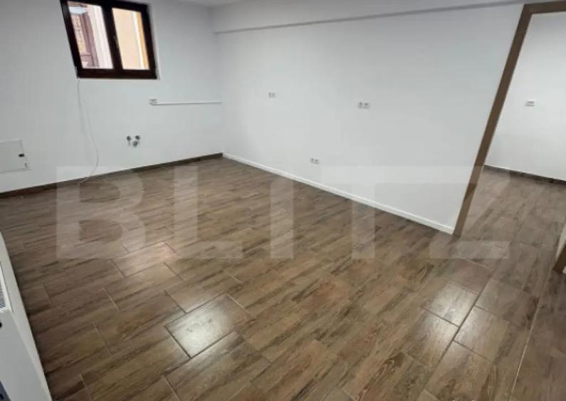 Spatiu de birouri, zona centrala - 2