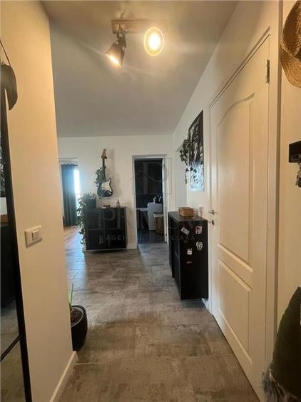 GIROC - 3 CAM - LOC PARCARE - INCALZIRE PARDOASEALA - UTILAT/MOBILAT MODERN - 7