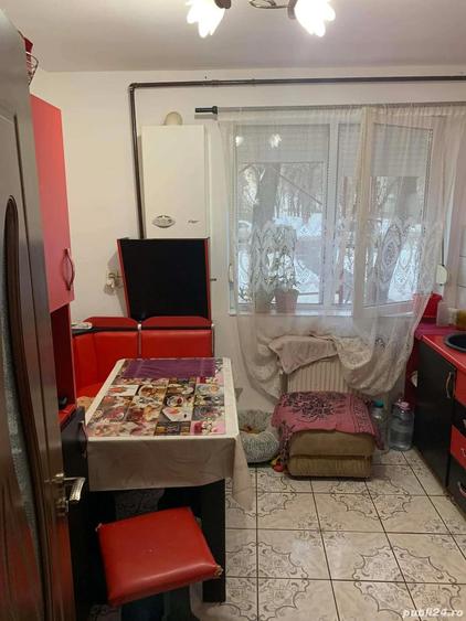 Apartament 4 camere de vanzare , Tarnavei M14 , parter , 82.000 euro negociabil - 3