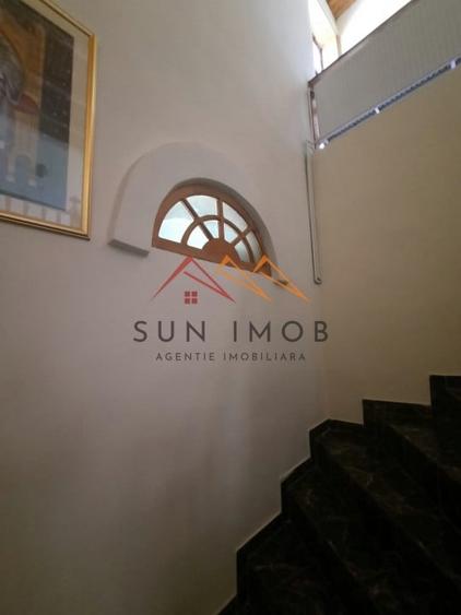 Casa tip conac, teren 4000 mp, finisaje deosebite, garaj, Prahova - 10