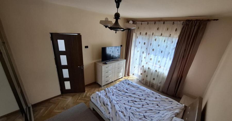 Casa 4 camere, 150 mp utili, teren 120 mp, zona Centrala - 10