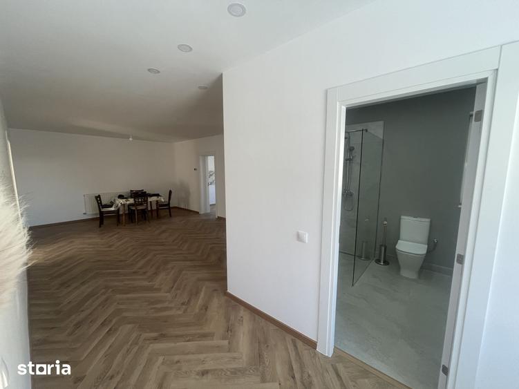 Casă cu 3 camere cu Teren 454 Mp în Calea Poplăcii