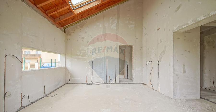 Casa spa?ioasa la gri, 4 camere, 3 bai, teren 500 mp ... - 21