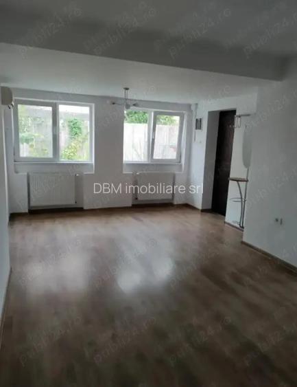 De inchiriat casa nemobilata zona Lipovei