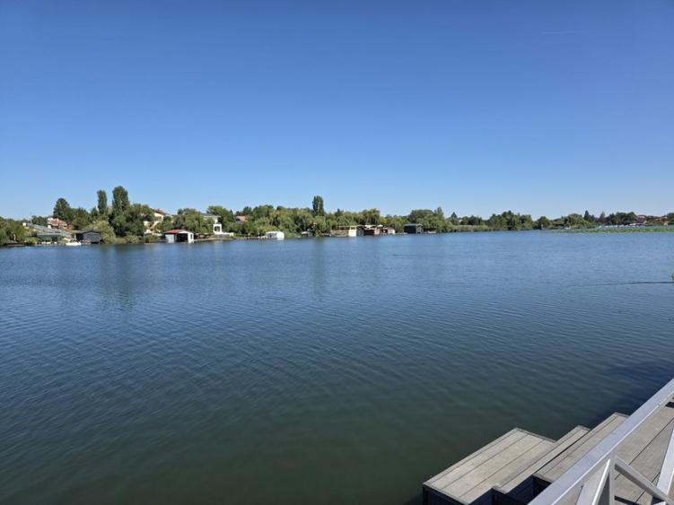Vanzare teren cu deschidere la lac, zona Ciofliceni - Sangov. - 3
