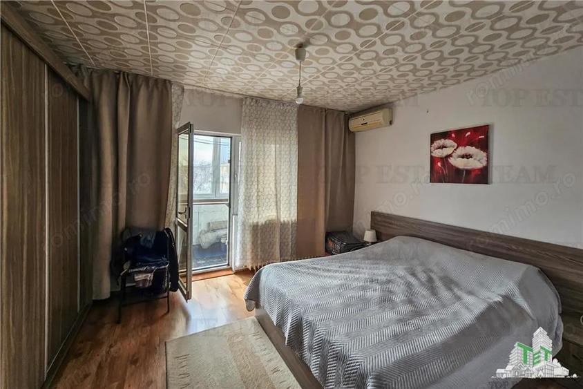 Apartament 3 camere, 2 bai, zona Baicului, an 1985 - 2