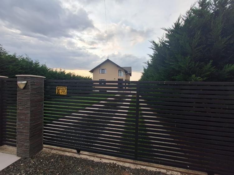 Casă de vanzare com, Mihai Viteazu , 210mp, 14000mp teren, 309900 euro - 1