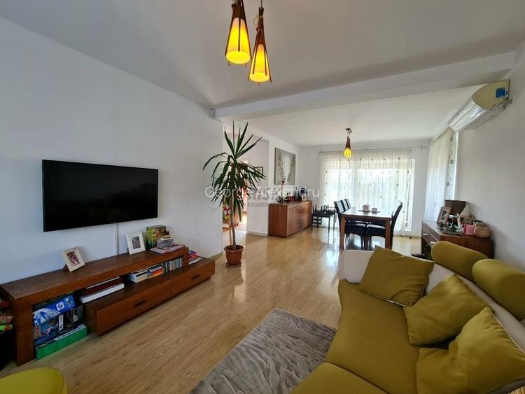 Vila 4 Camere, - Panouri Solare, Sistem Alarma si Gradina - Domnesti