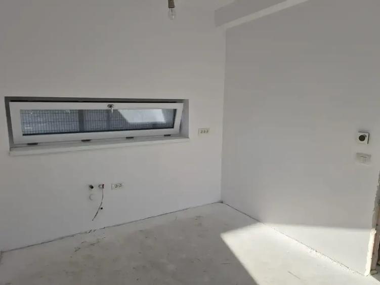 Casa Single 4 Camere | Otopeni | Semi Central | Toate Utilitatiile - 4