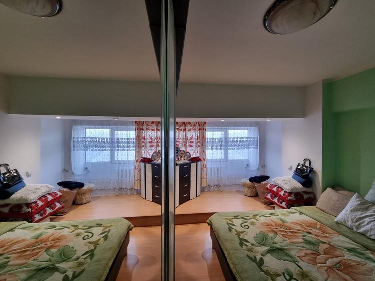 Apartament 3 camere- bloc deosebit- boxă proprietate - 4