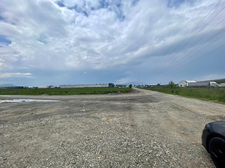 Teren  de vanzare - 4