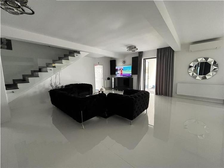 RECO Vila cu piscina interiora  - Dealuri  Oradea - 9