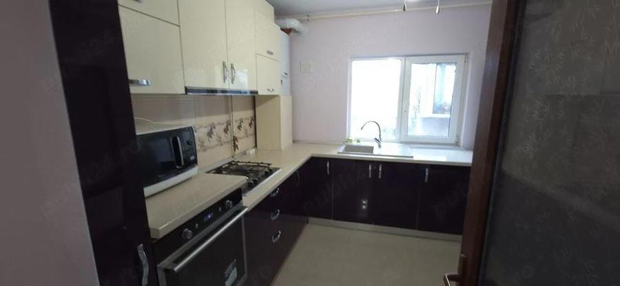 inchiriez apartament 3 camere Inel 2 - 1