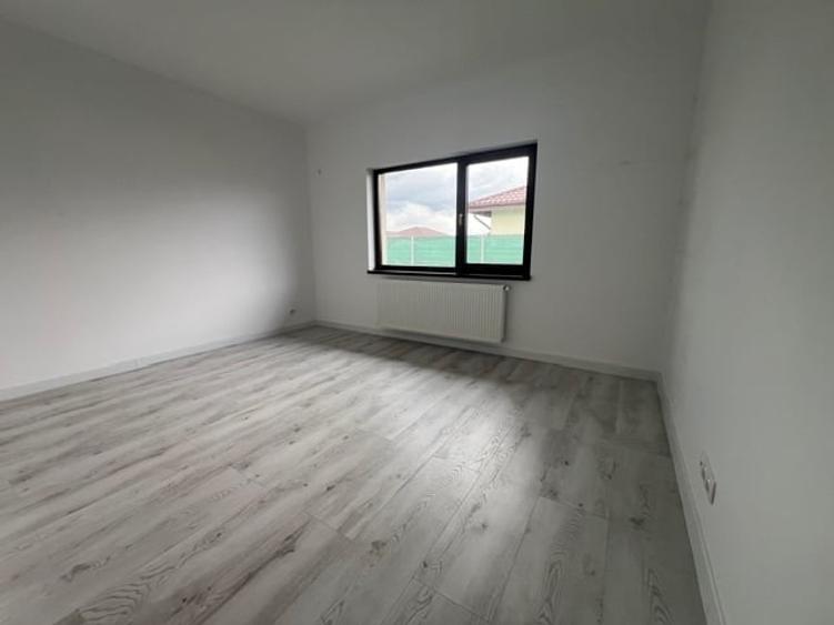 Casa Individuala de inchiriat, 3 cam, 2 bai mobilate, 2 parcari - 6