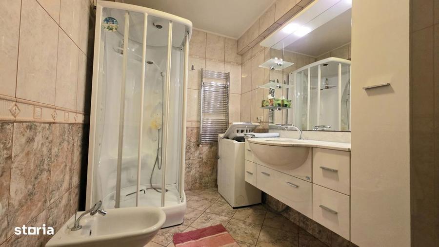 Apartament 3 camere in Statiunea Mamaia, vedere frontala la lac - 9