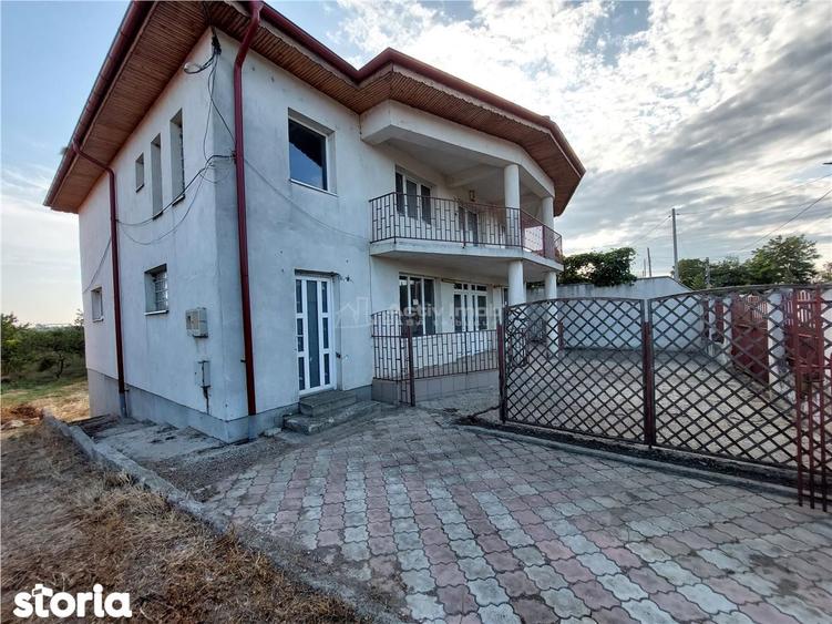 casa P+1+M, an 2008,amprenta 135 mp, teren 1430 mp, Maracineni - 10