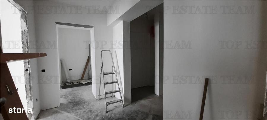 Vanzare apartament 3,camere, etaj 1, piata 1 Mai - 4