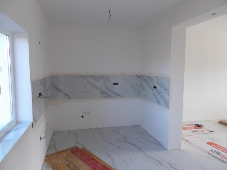 Duplex, Beregsau Mare, despartit de camera tehnica, 3 camere, teren 360mp - 2