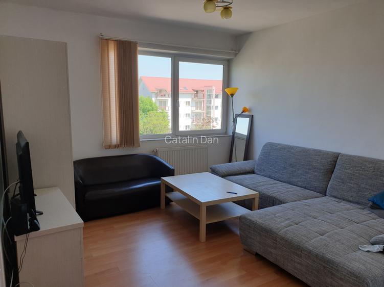 Inchiriez apartament cu 3 cam in Zorilor