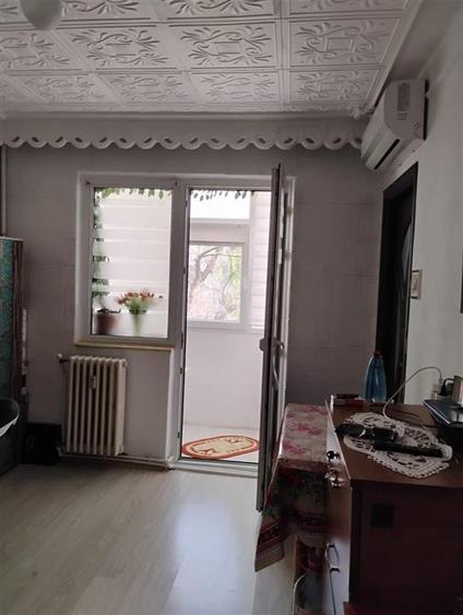Apartament cu 2 camere semidecomandat în Tătărași