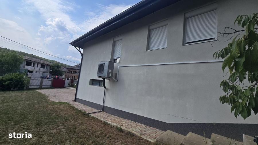 Casă cu 3 camere în Horpaz
