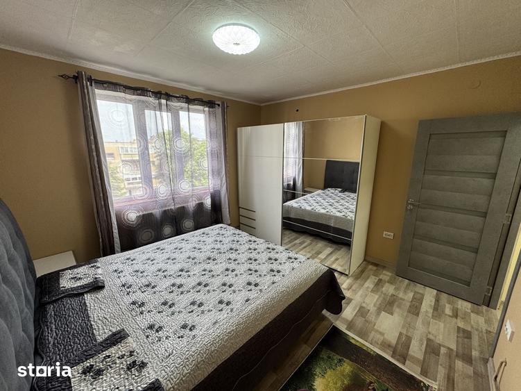Apartament cu 2 camere în Micro 15