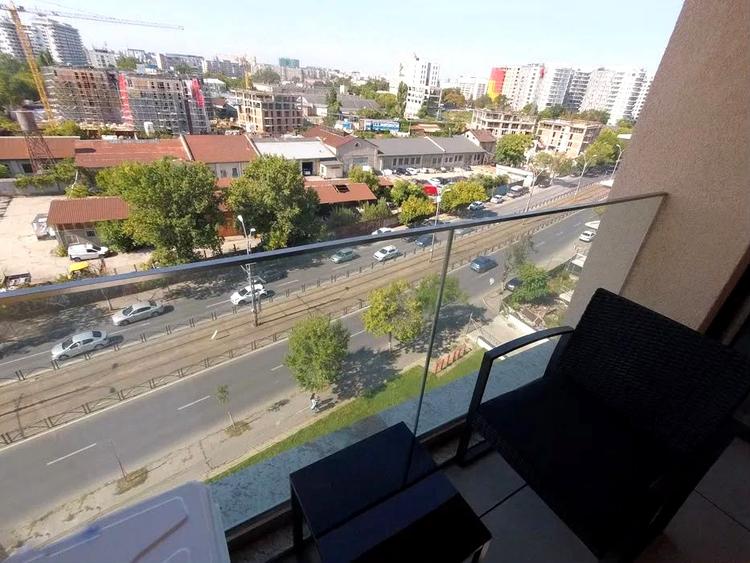 Apartament cu 3 camere, mobilat în Viilor