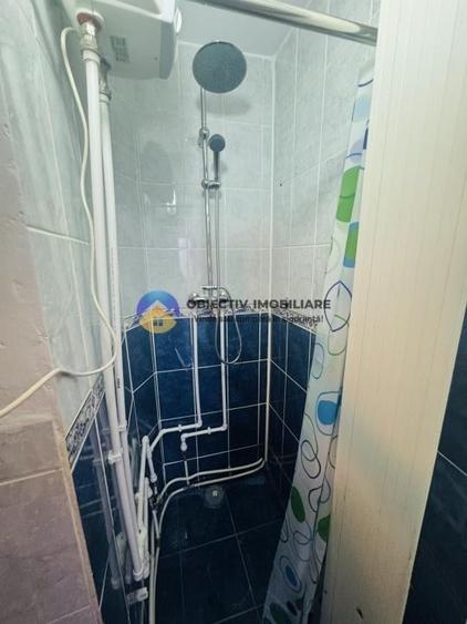 Birou, de 25.969999313354 mp, în Central
