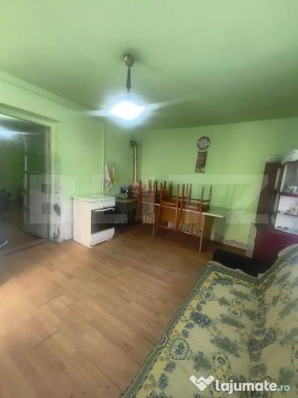 Casă cu 1 camere cu Teren 398 Mp în Central