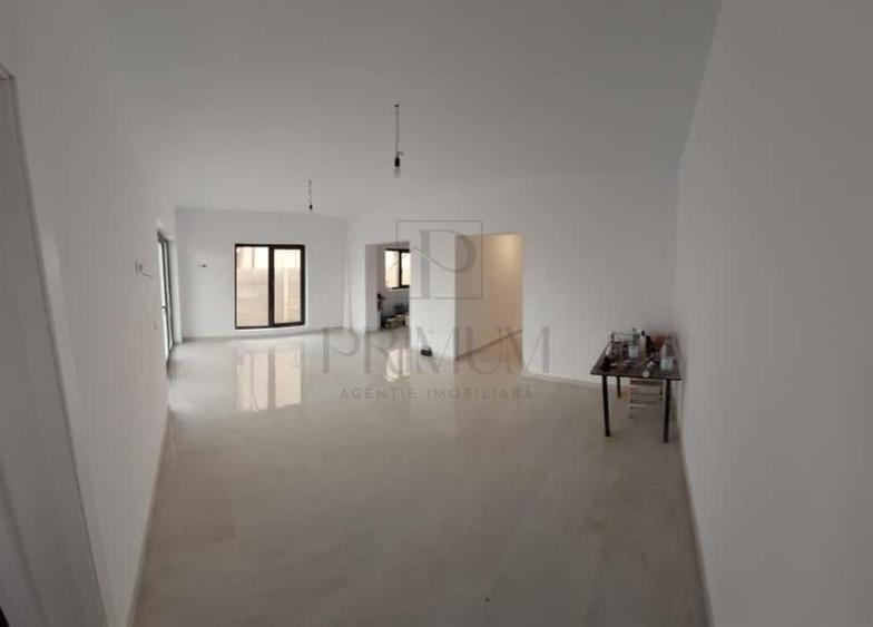 Duplex cu 5 camere cu Teren 287 Mp în Chișoda