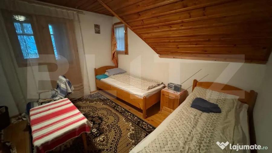 Casă cu 4 camere cu Teren 500 Mp în Colibița