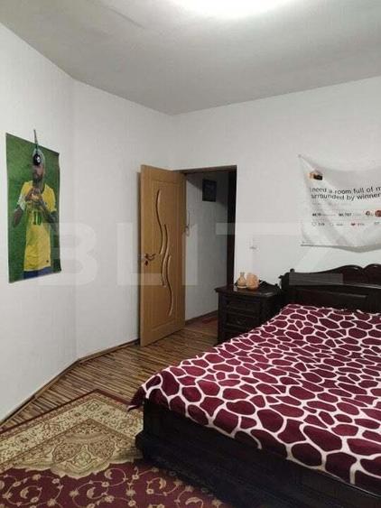 Apartament cu 3 camere decomandat, mobilat în Central