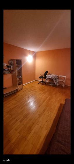 Apartament cu 2 camere decomandat în Gara