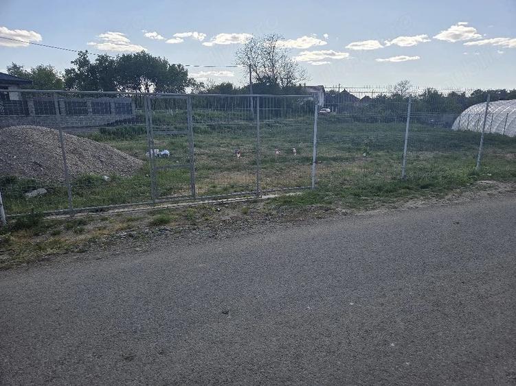 Teren de 973 mp, în Ambud